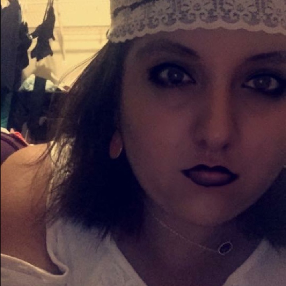 Meet your Posher, Amanda